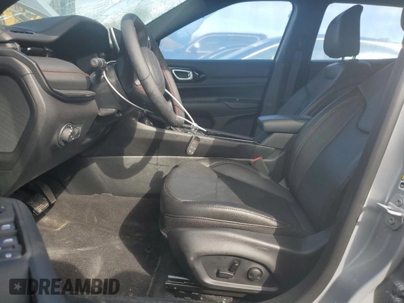 2025 Jeep Compass Trailhawk with VIN 3C4NJDDN4ST508770, listed as a Copart auction lot 47476645 with 10,591 mi miles and Clean title. Bid and sale history available at DreamBid. Image 7.