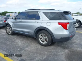 2020 Ford Explorer XLT z VIN 1FMSK7DH3LGA68098, wystawiony jako IAAI lot #41710249 z przebiegiem 78 924 mil mil oraz . Historia ofert i sprzedaży dostępna na DreamBid. Obrazek 3.