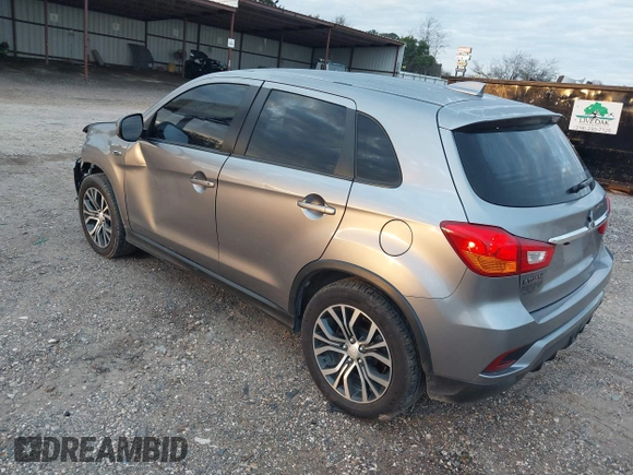 2018 Mitsubishi Outlander ES z VIN JA4AP3AU1JZ034958, wystawiony jako IAAI lot #41298536 z przebiegiem 145 267 mil mil oraz . Historia ofert i sprzedaży dostępna na DreamBid. Obrazek 3.
