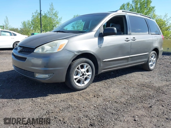 2005 Toyota Sienna XLE with VIN 5TDBA22C05S052824, listed as a IAAI auction lot 42158121 with 189,330 mi miles. Bid and sale history available at carsss.com. Image 2.