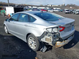 2016 Ford Fusion SE with VIN 1FA6P0H76G5132058, listed as a IAAI auction lot 42033056 with 220,841 mi miles. Bid and sale history available at carsss.com. Image 3.
