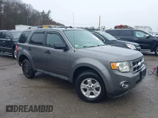 2010 Ford Escape XLT with VIN 1FMCU9D74AKB00651, listed as a IAAI auction lot 41800008 with 97,138 mi miles. Bid and sale history available at carsss.com. Image 1.