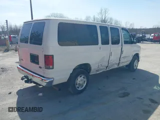 2014 Ford Econoline Passenger XL with VIN 1FBNE3BL2EDA77876, listed as a IAAI auction lot 41814216 with 127,691 mi miles. Bid and sale history available at carsss.com. Image 4.