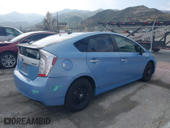 2013 Toyota Prius z VIN JTDKN3DP2D3046775, wystawiony jako IAAI lot #41723012 z przebiegiem 234 306 mil mil oraz . Historia ofert i sprzedaży dostępna na DreamBid. Obrazek 4.
