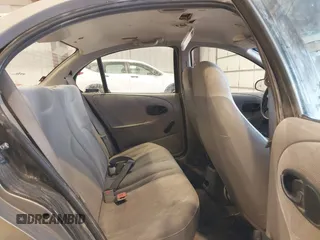 1999 Saturn SL z VIN 1G8ZF5287XZ157353, wystawiony jako IAAI lot #42310900 z przebiegiem 372 049 mil mil oraz . Historia ofert i sprzedaży dostępna na DreamBid. Obrazek 8.