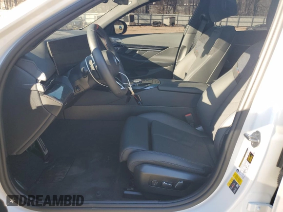 2024 BMW i5 M60 with VIN WBY43FK00RCP86174, listed as a Copart auction lot 45522685 with 7,392 mi miles and Salvage title. Bid and sale history available at DreamBid. Image 7.