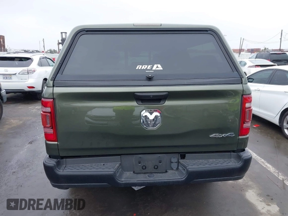 2021 Ram 1500 Tradesman z VIN 1C6RRFCGXMN714260, wystawiony jako IAAI lot #41866420 z przebiegiem 109 281 mil mil oraz . Historia ofert i sprzedaży dostępna na DreamBid. Obrazek 16.