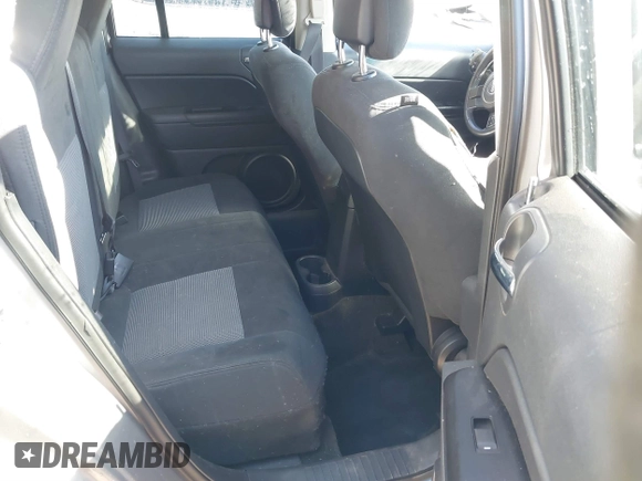 2017 Jeep Patriot High Altitude with VIN 1C4NJRFBXHD108212, listed as a IAAI auction lot 40529112 with 71,748 mi miles. Bid and sale history available at carsss.com. Image 8.