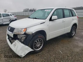 2008 Suzuki Grand Vitara w/Spare & Cargo Covers z VIN JS3TD941884102404, wystawiony jako Copart lot #86215464 z przebiegiem 116 173 mil mil oraz Szkody całkowita. Historia ofert i sprzedaży dostępna na DreamBid. Obrazek 1.