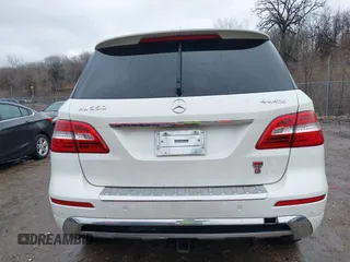 2014 Mercedes-Benz M 550 with VIN 4JGDA7DB1EA362659, listed as a IAAI auction lot 41704573 with 163,341 mi miles and . Bid and sale history available at carsss.com. Image 16.