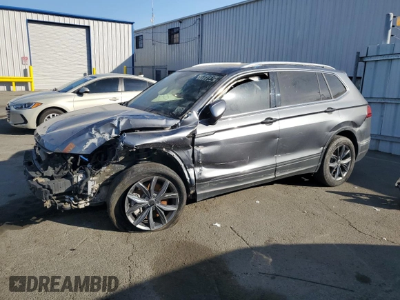 2022 Volkswagen Tiguan SE z VIN 3VV2B7AX2NM060360, wystawiony jako Copart lot #60428065 z przebiegiem 29 272 mil mil oraz Czysty tytuł • Clean title. Historia ofert i sprzedaży dostępna na DreamBid. Obrazek 1.