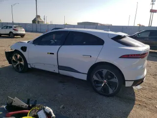 2020 Jaguar I-Pace HSE z VIN SADHD2S11L1F79739, wystawiony jako Copart lot #65553233 z przebiegiem 12 710 mil mil oraz . Historia ofert i sprzedaży dostępna na DreamBid. Obrazek 2.