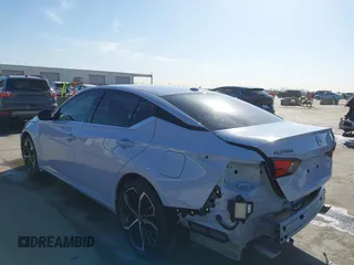 2024 Nissan Altima SR z VIN 1N4BL4CV7RN404207, wystawiony jako IAAI lot #41773141 z przebiegiem 18 463 mil mil oraz . Historia ofert i sprzedaży dostępna na DreamBid. Obrazek 3.