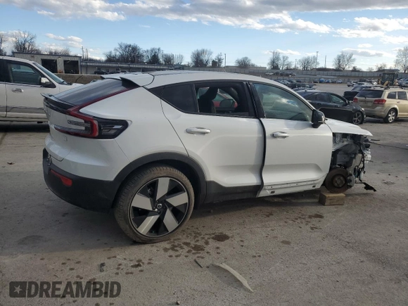 2023 Volvo C40 Recharge Pure Electric Ultimate with VIN YV4ED3GM1P2044198, listed as a Copart auction lot 47197815 with 8,258 mi miles and Salvage Title. Bid and sale history available at carsss.com. Image 3.