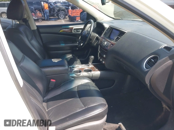 2014 Nissan Pathfinder SV with VIN 5N1AR2MM7EC703101, listed as a IAAI auction lot 42221242 with 178,237 mi miles and . Bid and sale history available at DreamBid. Image 5.