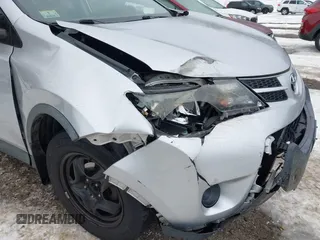 2015 Toyota RAV4 LE with VIN 2T3BFREV1FW242591, listed as a IAAI auction lot 41474610 with 107,577 mi miles. Bid and sale history available at carsss.com. Image 6.