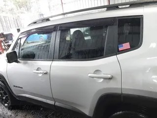 2020 Jeep Renegade Latitude with VIN ZACNJBBB9LPL83624, listed as a IAAI auction lot 41710389 with 40,322 mi miles. Bid and sale history available at carsss.com. Image 14.