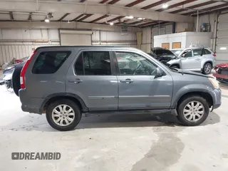 2005 Honda CR-V EX SE with VIN SHSRD78905U318760, listed as a IAAI auction lot 41971337 with 185,858 mi miles. Bid and sale history available at carsss.com. Image 13.