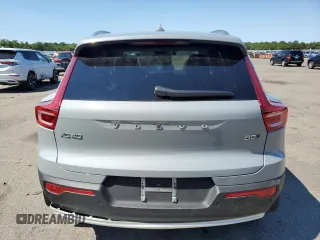 2024 Volvo XC40 Plus Bright Theme with VIN YV4L12UE0R2303399, listed as a Copart auction lot 68860824 with 7,281 mi miles and Salvage Title. Bid and sale history available at DreamBid. Image 6.