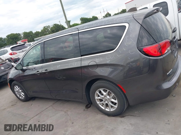 2022 Chrysler Voyager LX z VIN 2C4RC1CG0NR229871, wystawiony jako IAAI lot #42475301 z przebiegiem 32 411 mil mil oraz . Historia ofert i sprzedaży dostępna na DreamBid. Obrazek 14.
