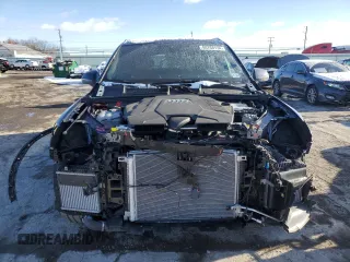 2023 Audi Q7 Prestige with VIN WA1VXBF73PD023206, listed as a Copart auction lot 86768134 with 8,271 mi miles and Salvage title. Bid and sale history available at DreamBid. Image 5.