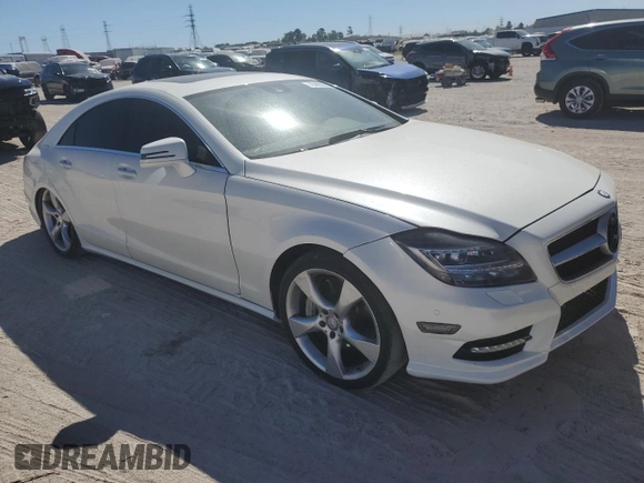 2013 Mercedes-Benz CLS-Class CLS 550 with VIN WDDLJ7DB0DA072370, listed as a Copart auction lot 76265374 with 82,085 mi miles and Clean Title. Bid and sale history available at carsss.com. Image 4.
