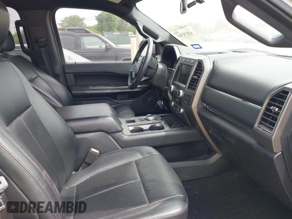 2019 Ford Expedition Max XLT z VIN 1FMJK1HT1KEA13618, wystawiony jako IAAI lot #42074765 z przebiegiem 75 446 mil mil oraz . Historia ofert i sprzedaży dostępna na DreamBid. Obrazek 5.