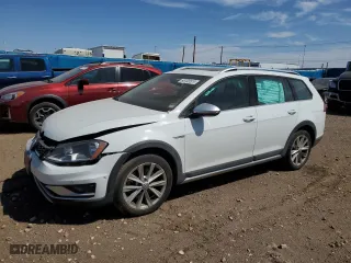 2017 Volkswagen Golf Alltrack S with VIN 3VWH17AU0HM544353, listed as a Copart auction lot 68703524 with 42,520 mi miles and Salvage Title. Bid and sale history available at carsss.com. Image 1.