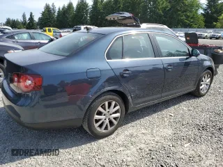 2010 Volkswagen Jetta Limited Edition с VIN 3VWRZ7AJ0AM066279, выставлен на аукционе Copart как лот 59635305 с пробегом 115 727 миль миль и Списание • Salvage title. История ставок и продаж доступна на DreamBid. Изображение 3.