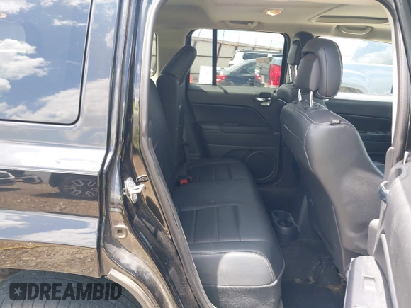 2016 Jeep Patriot Latitude with VIN 1C4NJRFB4GD809651, listed as a IAAI auction lot 42510212 with 47,887 mi miles and . Bid and sale history available at DreamBid. Image 8.