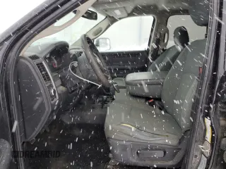 2017 Ram 2500 Tradesman z VIN 3C6UR5HLXHG779912, wystawiony jako Copart lot #86354724 z przebiegiem 184 920 mil mil oraz Szkoda całkowita • Salvage title. Historia ofert i sprzedaży dostępna na DreamBid. Obrazek 7.