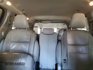 2015 Toyota Sienna XLE z VIN 5TDYK3DC5FS577227, wystawiony jako Copart lot #41766745 z przebiegiem 261 917 mil mil oraz Szkoda całkowita • Salvage title. Historia ofert i sprzedaży dostępna na DreamBid. Obrazek 10.