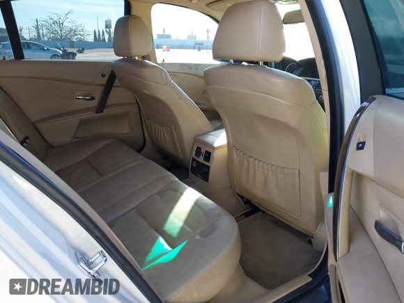 2006 BMW 5 Series 525i with VIN WBANE53516CK84092, listed as a IAAI auction lot 41593364 with 177,580 mi miles. Bid and sale history available at carsss.com. Image 8.