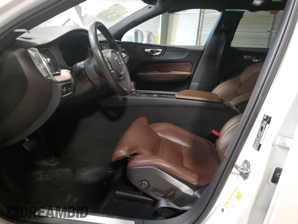 2021 Volvo XC60 Inscription with VIN YV4102RL5M1851074, listed as a Copart auction lot 86310574 with 41,535 mi miles and Salvage title. Bid and sale history available at DreamBid. Image 7.