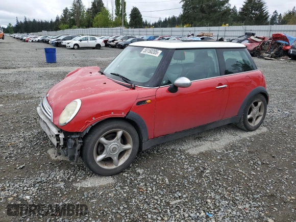 2004 MINI Hardtop with VIN WMWRC33464TJ54261, listed as a Copart auction lot 55150205 with 212,636 mi miles and Salvage Title. Bid and sale history available at DreamBid. Image 1.