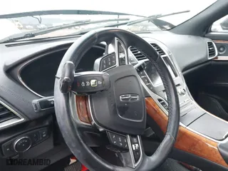2019 Lincoln Nautilus Reserve with VIN 2LMPJ8L93KBL42922, listed as a IAAI auction lot 41202130 with 45,883 mi miles. Bid and sale history available at carsss.com. Image 11.