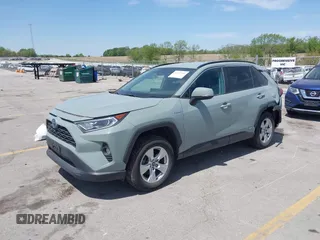 2020 Toyota RAV4 Hybrid XLE z VIN 4T3RWRFVXLU005428, wystawiony jako IAAI lot #42223346 z przebiegiem 123 168 mil mil oraz . Historia ofert i sprzedaży dostępna na DreamBid. Obrazek 18.