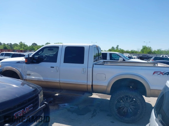 2014 Ford F-250 XL z VIN 1FT7W2BT2EEB61251, wystawiony jako IAAI lot #41970563 z przebiegiem 244 184 mil mil oraz . Historia ofert i sprzedaży dostępna na DreamBid. Obrazek 14.