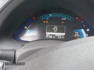 2013 Nissan LEAF SL z VIN 1N4AZ0CP5DC405445, wystawiony jako IAAI lot #42476859 z przebiegiem 80 069 mil mil oraz . Historia ofert i sprzedaży dostępna na DreamBid. Obrazek 14.
