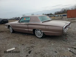 1966 Ford Thunderbird z VIN 6Y81Z127258, wystawiony jako Copart lot #52935585 z przebiegiem 59 083 mil mil oraz Czysty tytuł • Clean title. Historia ofert i sprzedaży dostępna na DreamBid. Obrazek 2.