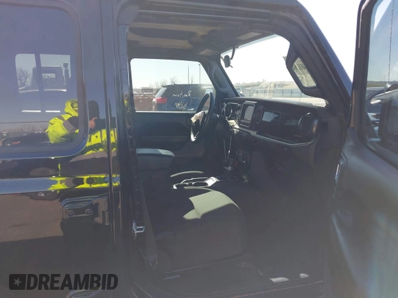 2022 Jeep Wrangler Unlimited Sport with VIN 1C4HJXDG0NW200459, listed as a IAAI auction lot 41740168 with 19,019 mi miles and . Bid and sale history available at DreamBid. Image 5.