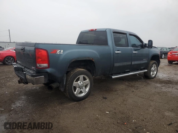2013 GMC Sierra 2500HD SLT with VIN 1GT121E82DF212436, listed as a Copart auction lot 80863174 with 209,280 mi miles and Salvage title. Bid and sale history available at DreamBid. Image 3.
