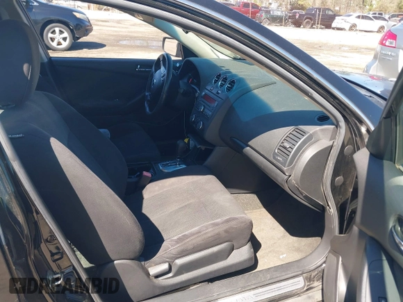 2012 Nissan Altima 2.5 SL with VIN 1N4AL2AP3CN414020, listed as a IAAI auction lot 41846333 with 195,331 mi miles. Bid and sale history available at carsss.com. Image 5.