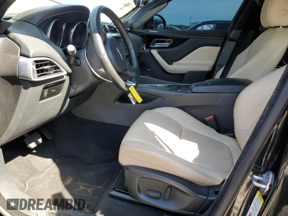 2017 Jaguar F-Pace 35t Premium with VIN SADCJ2BV9HA067768, listed as a Copart auction lot 55671845 with 137,396 mi miles and Clean Title. Bid and sale history available at DreamBid. Image 7.