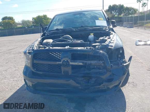 2018 Ram 1500 Express with VIN 1C6RR7FTXJS286833, listed as a IAAI auction lot 41902890 with 29,560 mi miles. Bid and sale history available at carsss.com. Image 6.