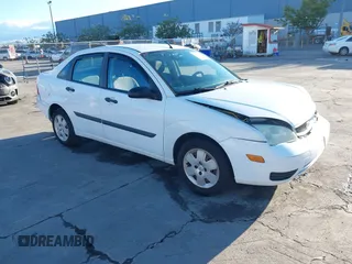 2007 Ford Focus S with VIN 1FAHP34N67W244433, listed as a IAAI auction lot 41539078 with 107,318 mi miles and . Bid and sale history available at DreamBid. Image 1.