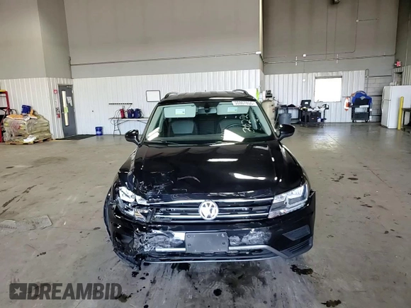 2018 Volkswagen Tiguan SEL с VIN 3VV2B7AX0JM151444, выставлен на аукционе Copart как лот 55907855 с пробегом 62 491 миль миль и Списание • Salvage title. История ставок и продаж доступна на DreamBid. Изображение 14.