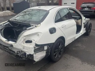 2015 Mercedes-Benz C 300 Luxury с VIN 55SWF4KB0FU063185, выставлен на аукционе Copart как лот 67022065 с пробегом Не указан миль и Чистый • Clean title. История ставок и продаж доступна на DreamBid. Изображение 4.