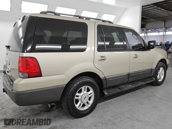 2006 Ford Expedition Special Service with VIN 1FMPU15576LA43623, listed as a Copart auction lot 47388125 with 170,529 mi miles and Clean Title. Bid and sale history available at carsss.com. Image 3.