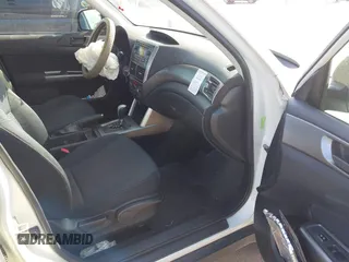 2013 Subaru Forester 2.5X with VIN JF2SHBBC1DH400422, listed as a IAAI auction lot 41752882 with 115,172 mi miles. Bid and sale history available at carsss.com. Image 5.